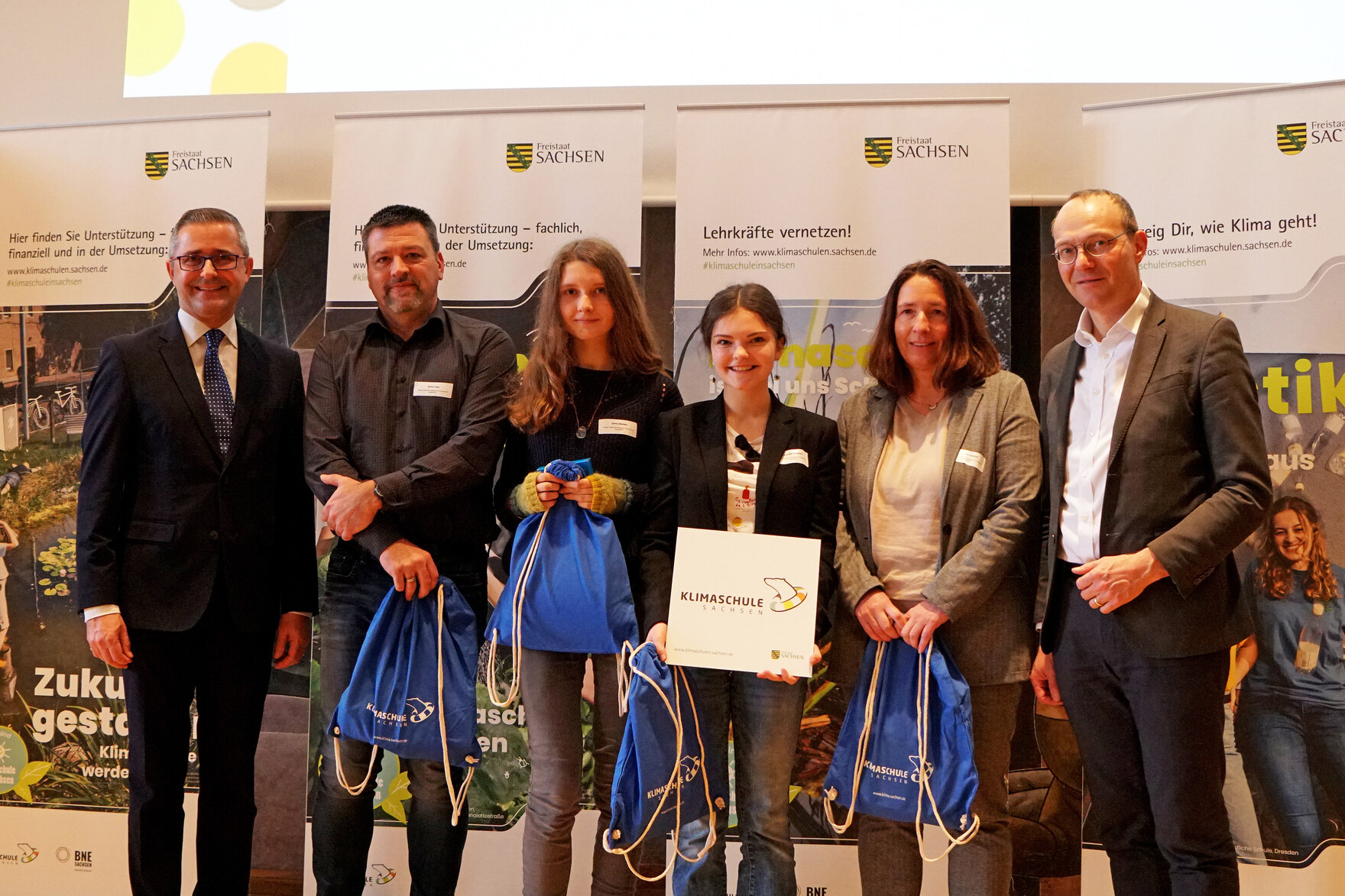 Auszeichnung des Gymnasiums auf der Klimaschulkonferenz 2024