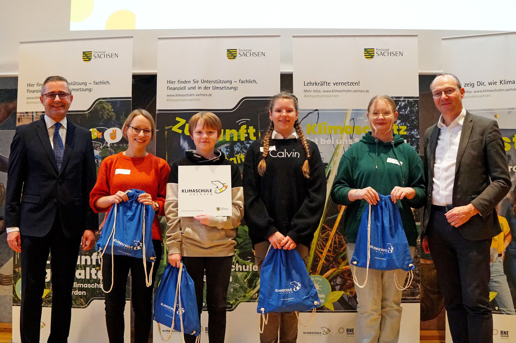 Auszeichnung des Gymnasiums auf der Klimaschulkonferenz 2024