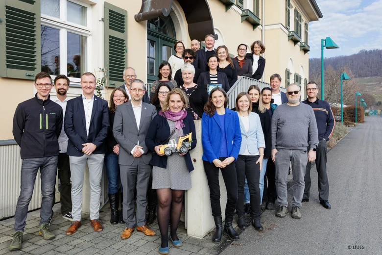 Gruppenbild aller Gewinner des Ideenwettbewerbs 2024