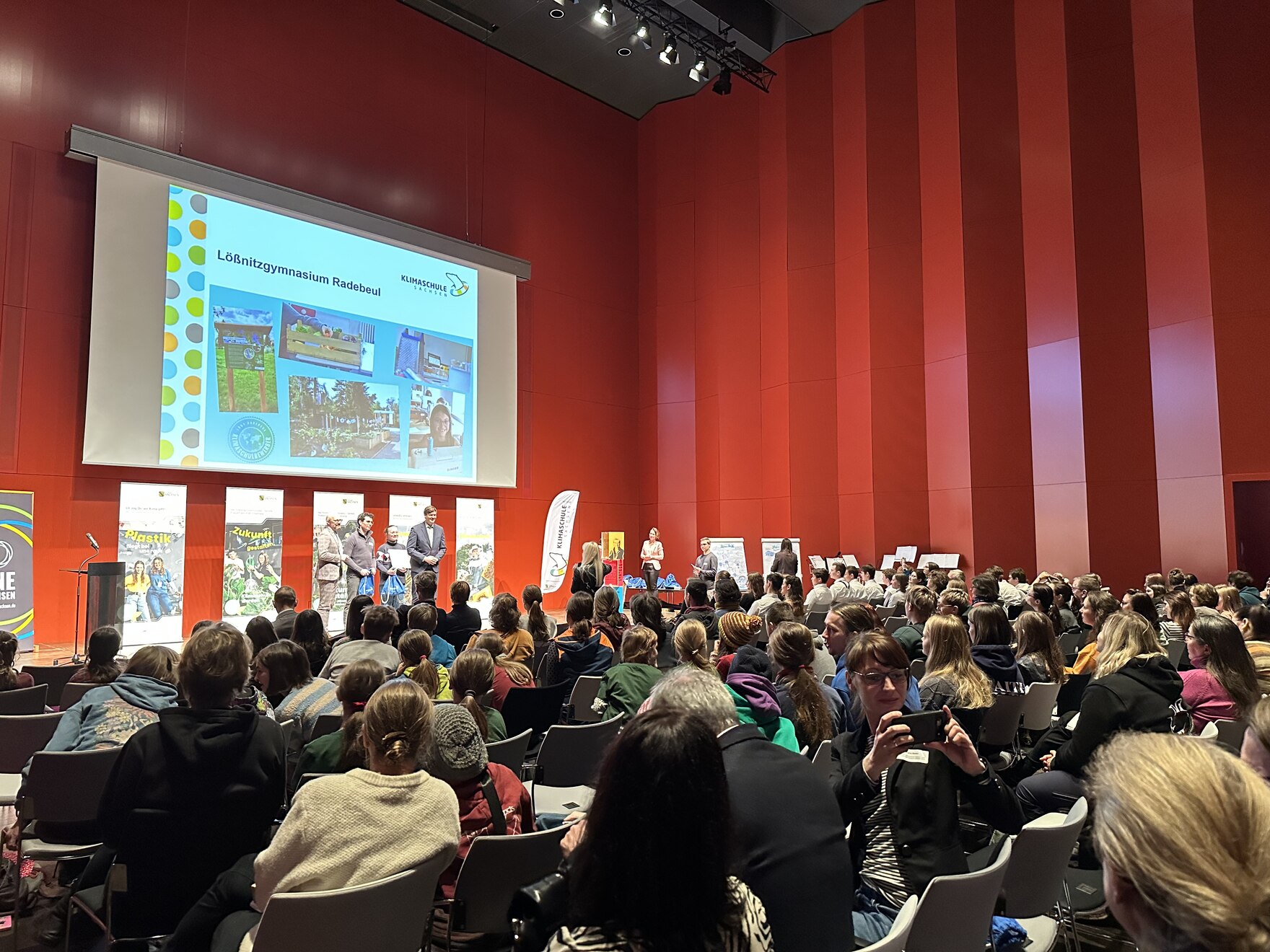 Blick in den Saal