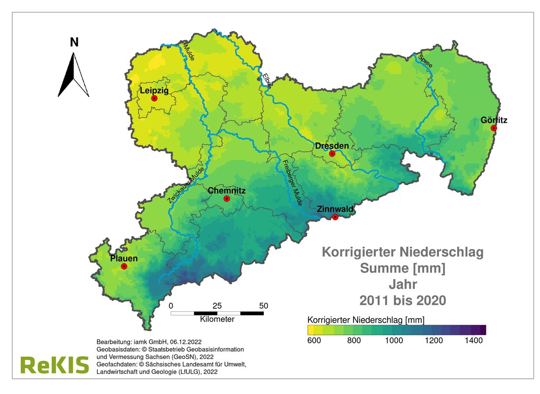 Bild 3 Sachsenkarte mit RK für 2011 bis 2020. RK folgt Landestopografie dadurch Farbgradient. Nordsachsen helle Flächen niedriger RK. Mittelgebirge dunkle Flächen hoher RK. Verteilung RK ähnlich wie Bild 1. Kaum Änderung.