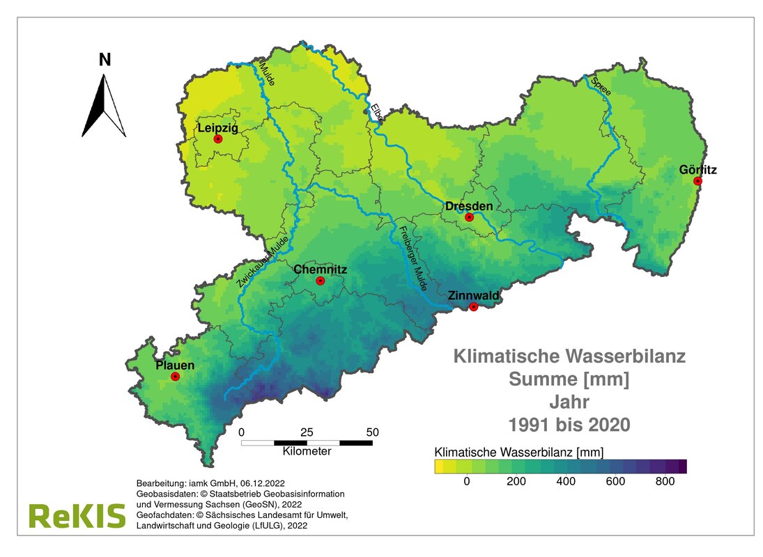 Bild 2: Sachsenkarte mit topografischen Farbgradient für KWB 1991 bis 2020. Nord und Mittelsachsen im Vergleich zu Bild 1 aufgehellt. Mittelgebirge gleichbleibend. KWB in Nord- und Mittelsachsen reduziert. 